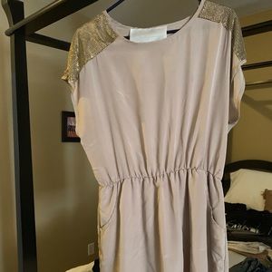 Tan dress with pockets! Gold flair on shoulders